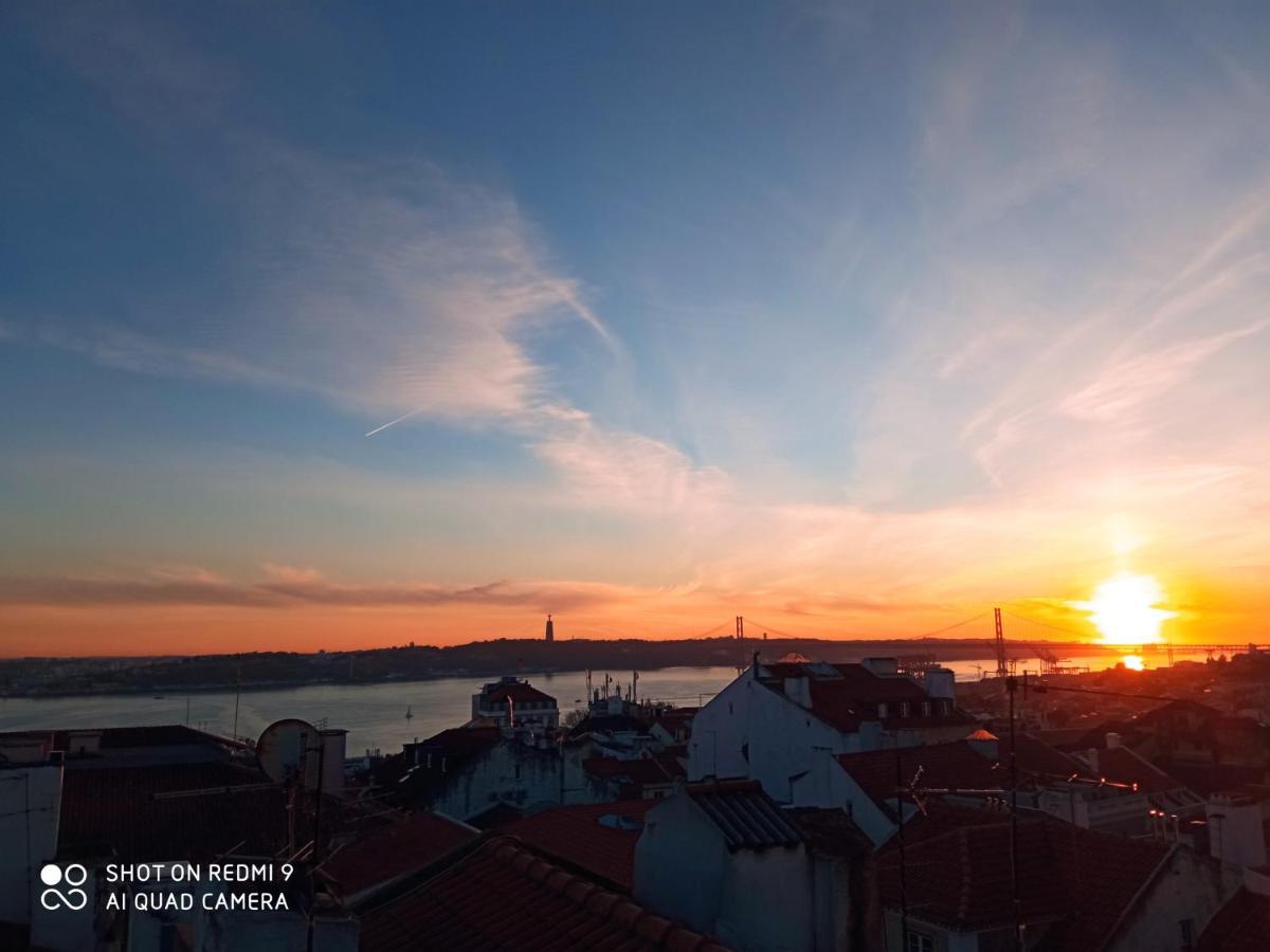 My View Over Lisbon Exterior photo